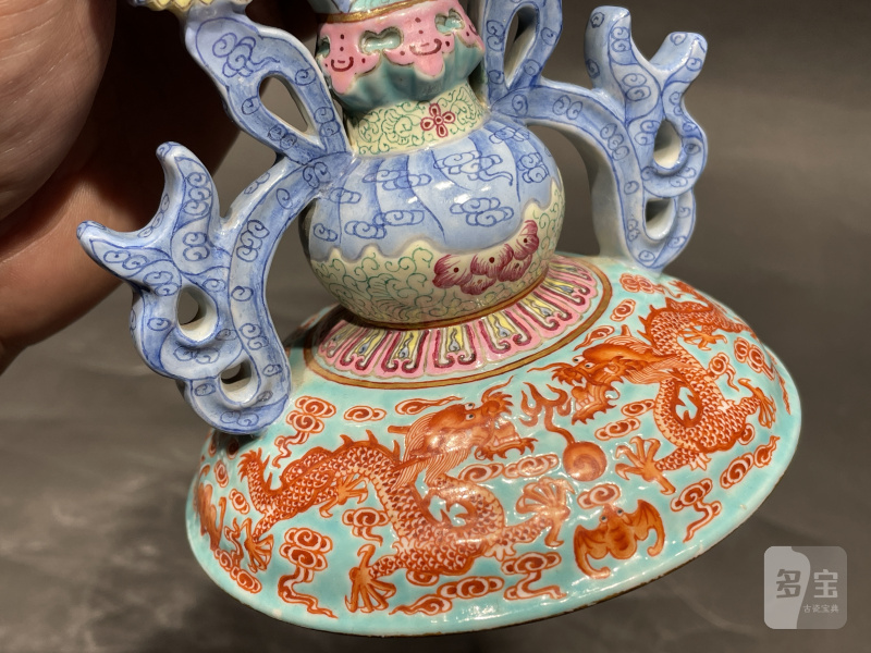 清乾隆 御制绿地洋彩描金八吉祥供器 - 图9